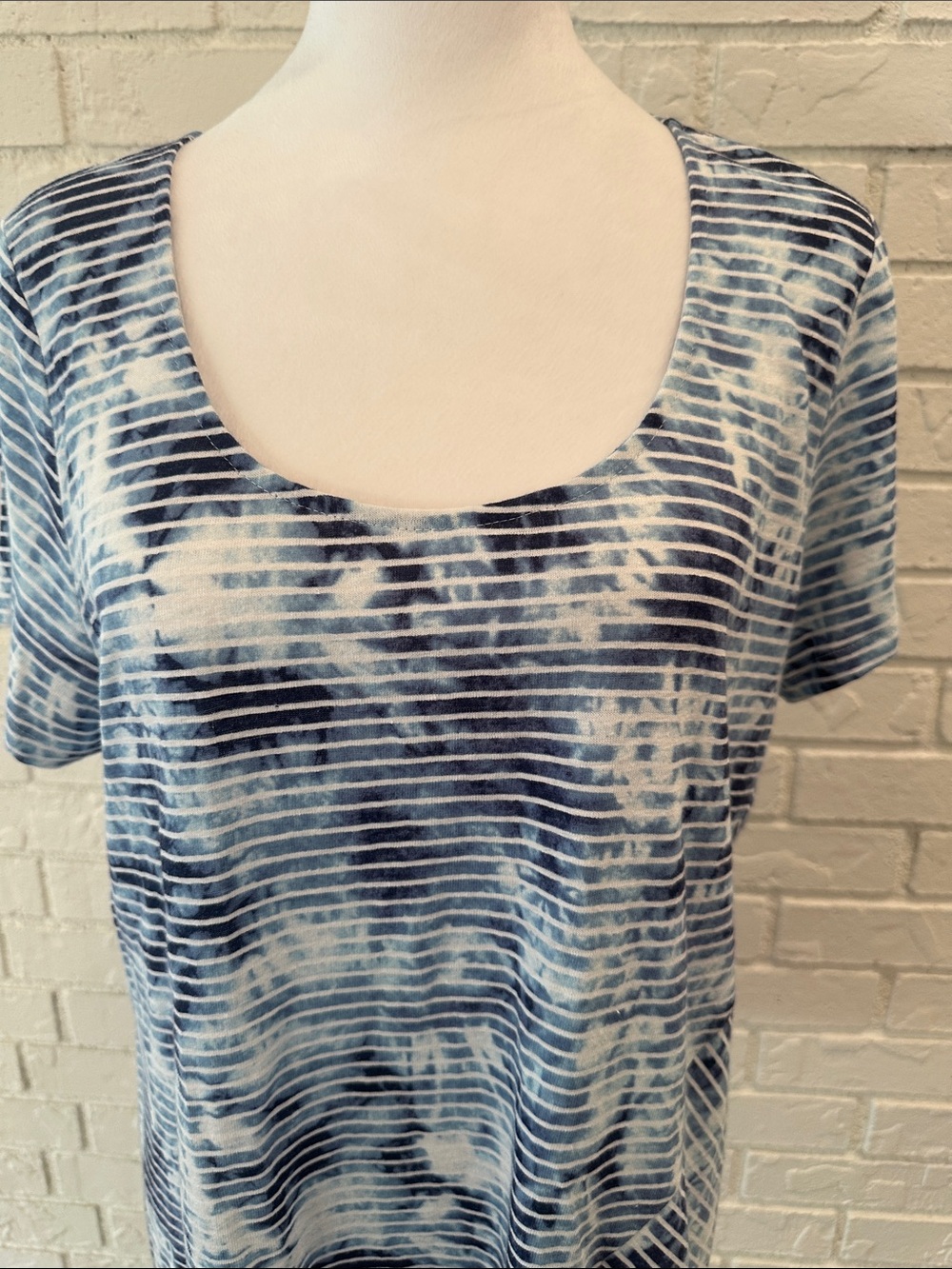 Blue Tie-Dye Striped Short Sleeve Tee